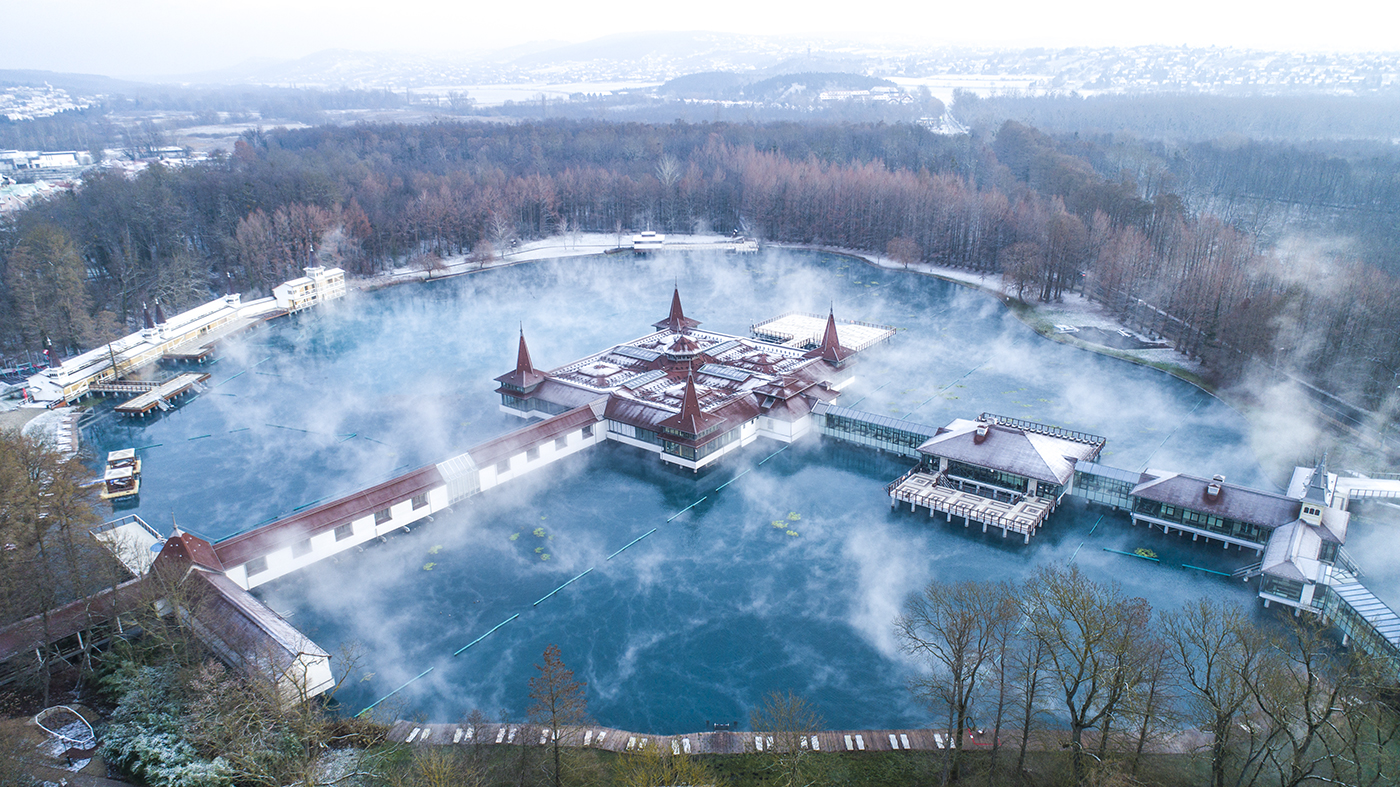 Hévíz környéki nyaraló medencével a LuxVil Balaton közelében